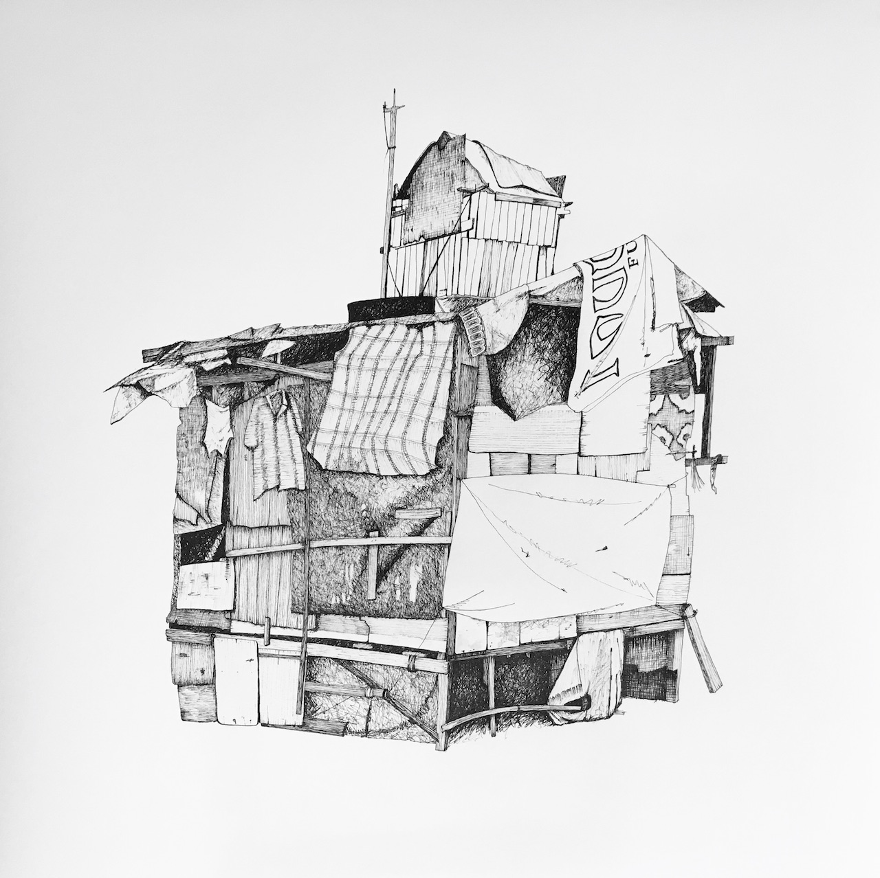 Dessin à l'encre micro pigment d'une cabane faite de planches et de tissus avec une maisonnette e, plus qui sort du toit
